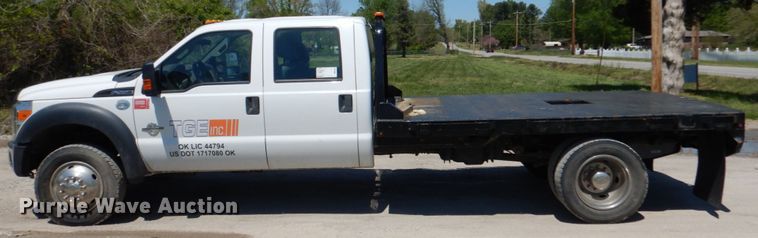 image for item DK5572 2016 Ford F550 Super Duty  Crew Cab flatbed truck