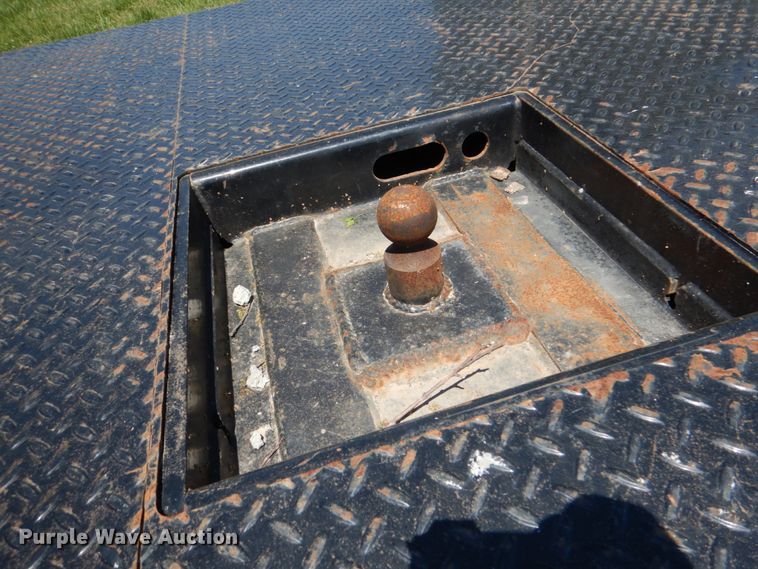 image for item DK5572 2016 Ford F550 Super Duty  Crew Cab flatbed truck