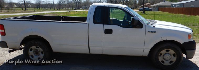 image for item DK5573 2006 Ford F150 XL  pickup truck