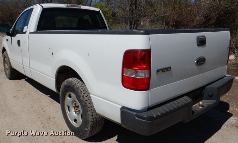 image for item DK5573 2006 Ford F150 XL  pickup truck