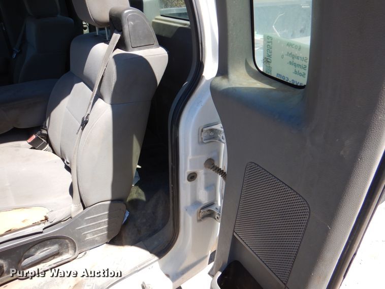 image for item DK5573 2006 Ford F150 XL  pickup truck