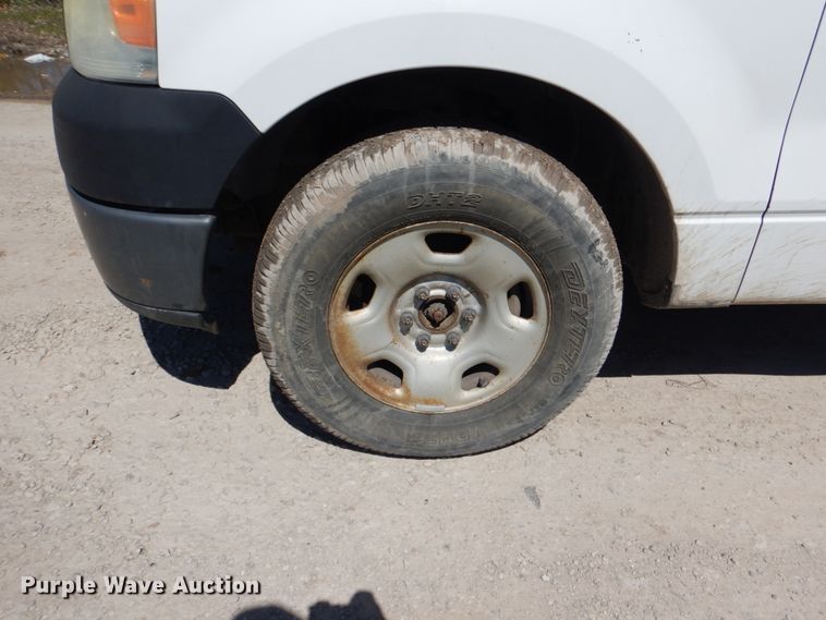 image for item DK5573 2006 Ford F150 XL  pickup truck