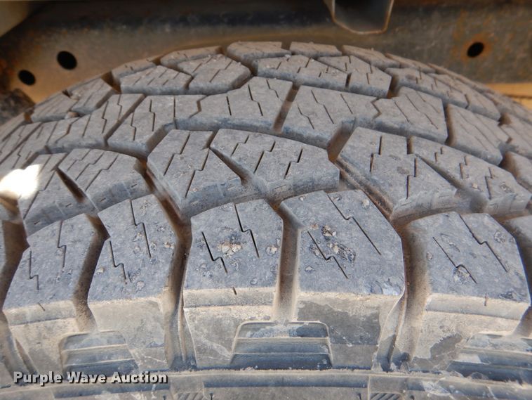 image for item DK5573 2006 Ford F150 XL  pickup truck