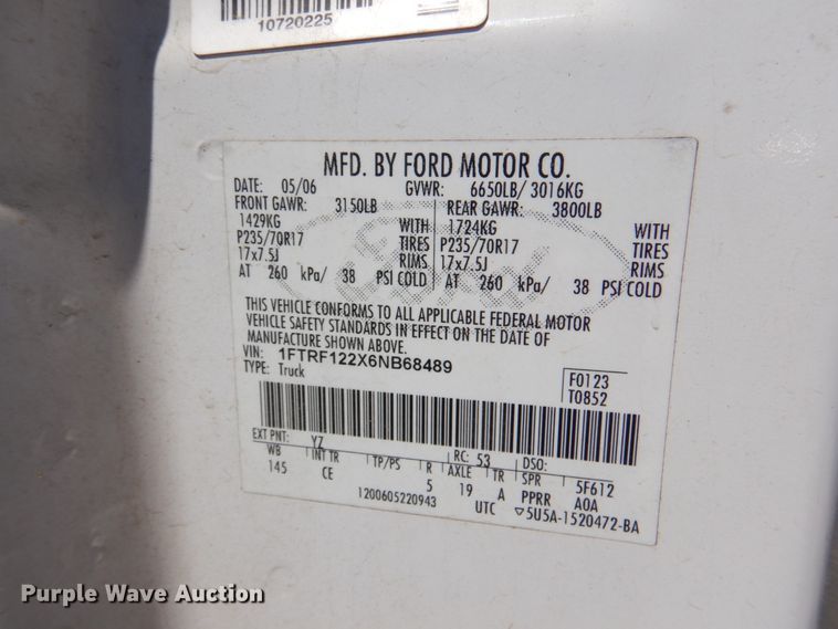 image for item DK5573 2006 Ford F150 XL  pickup truck