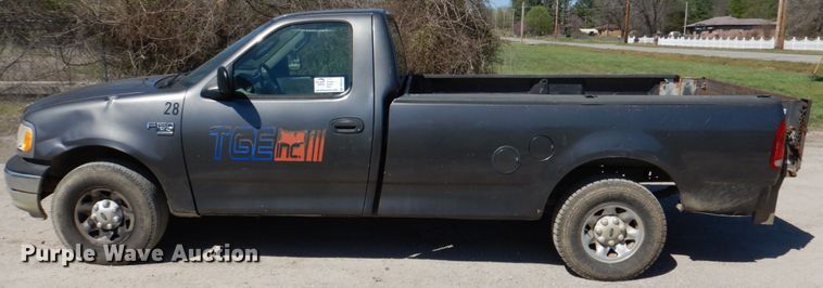 image for item DK5574 2003 Ford F150 XL  pickup truck