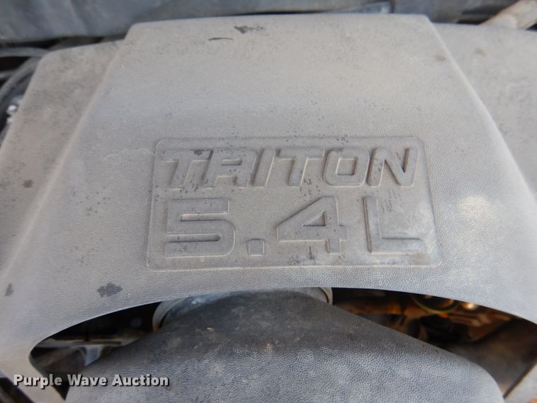 image for item DK5574 2003 Ford F150 XL  pickup truck