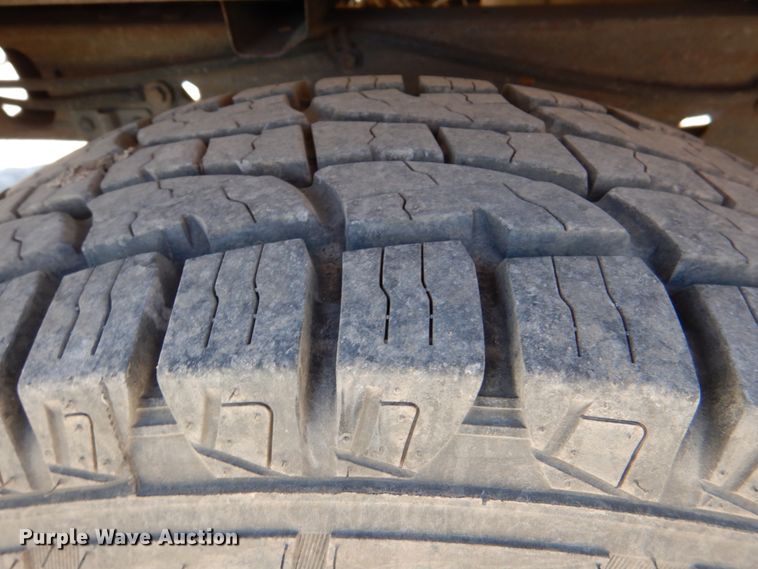 image for item DK5574 2003 Ford F150 XL  pickup truck