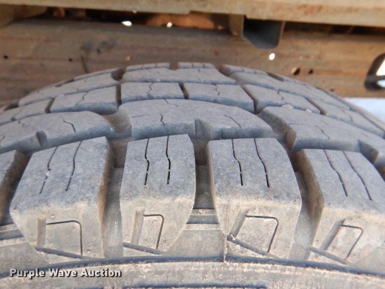 image for item DK5574 2003 Ford F150 XL  pickup truck