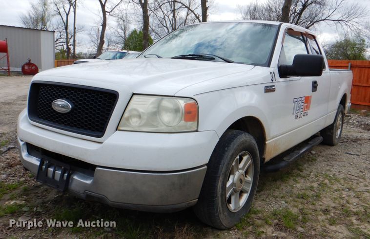 image for item DK5575 2004 Ford F150 XLT  SuperCab pickup truck