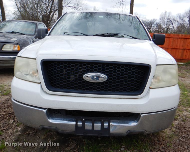 image for item DK5575 2004 Ford F150 XLT  SuperCab pickup truck