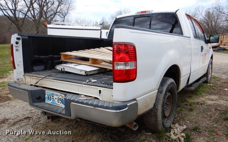 image for item DK5575 2004 Ford F150 XLT  SuperCab pickup truck