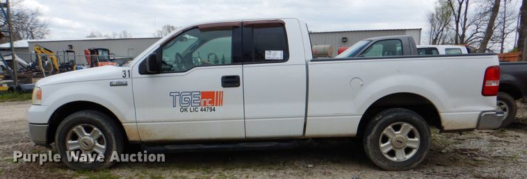 image for item DK5575 2004 Ford F150 XLT  SuperCab pickup truck