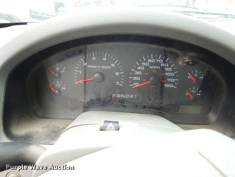 image for item DK5575 2004 Ford F150 XLT  SuperCab pickup truck