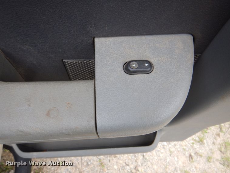 image for item DK5575 2004 Ford F150 XLT  SuperCab pickup truck