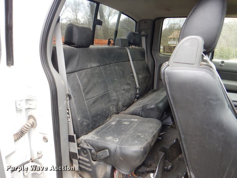 image for item DK5575 2004 Ford F150 XLT  SuperCab pickup truck