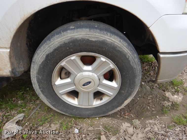 image for item DK5575 2004 Ford F150 XLT  SuperCab pickup truck