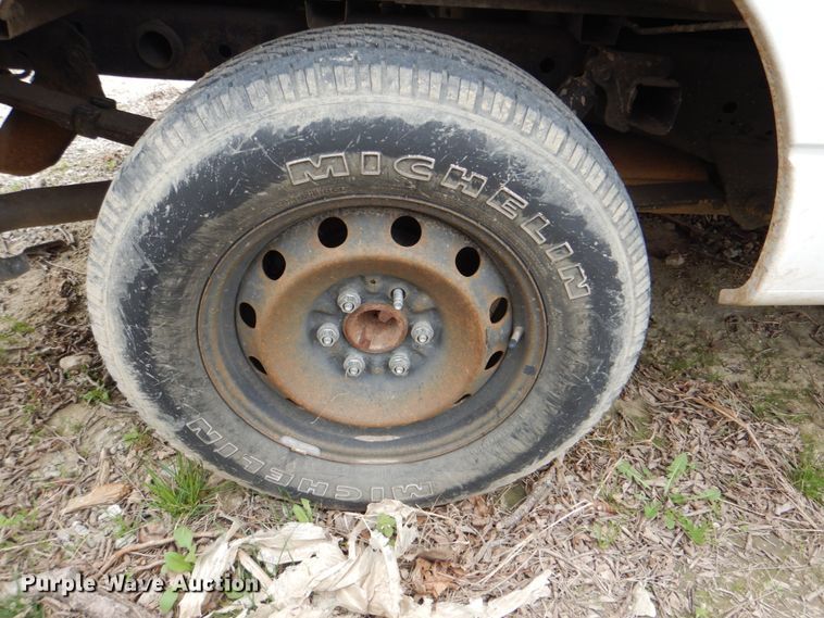 image for item DK5575 2004 Ford F150 XLT  SuperCab pickup truck