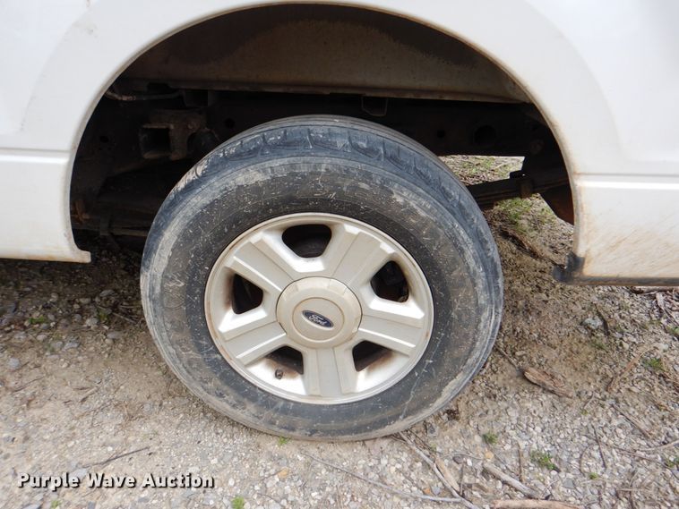 image for item DK5575 2004 Ford F150 XLT  SuperCab pickup truck