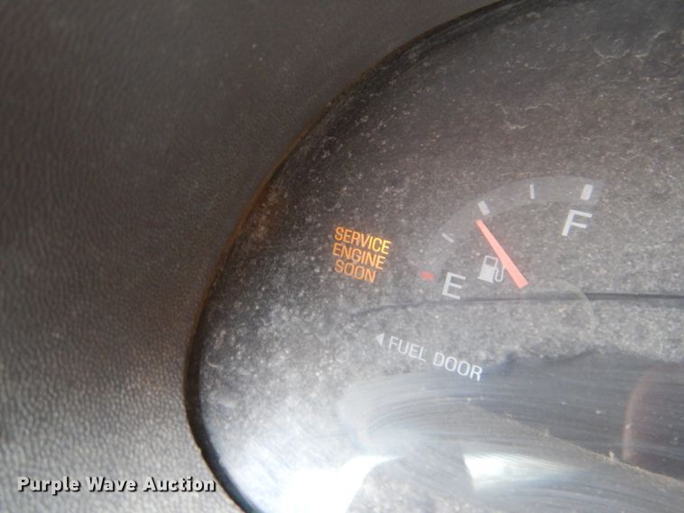 image for item DK5576 2003 Ford F150 XL  pickup truck