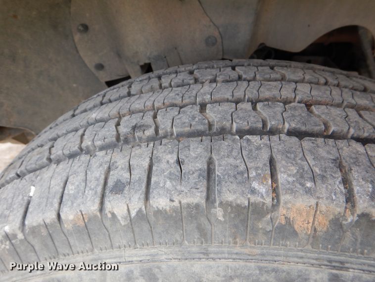 image for item DK5576 2003 Ford F150 XL  pickup truck