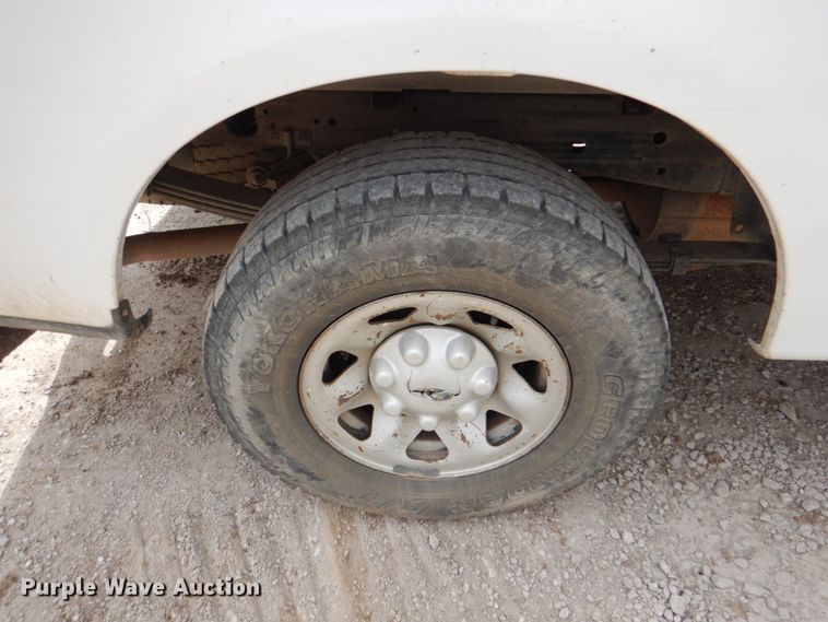 image for item DK5576 2003 Ford F150 XL  pickup truck