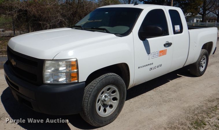 image for item DK5578 2010 Chevrolet Silverado 1500  Ext. Cab pickup truck