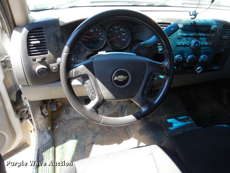 image for item DK5578 2010 Chevrolet Silverado 1500  Ext. Cab pickup truck