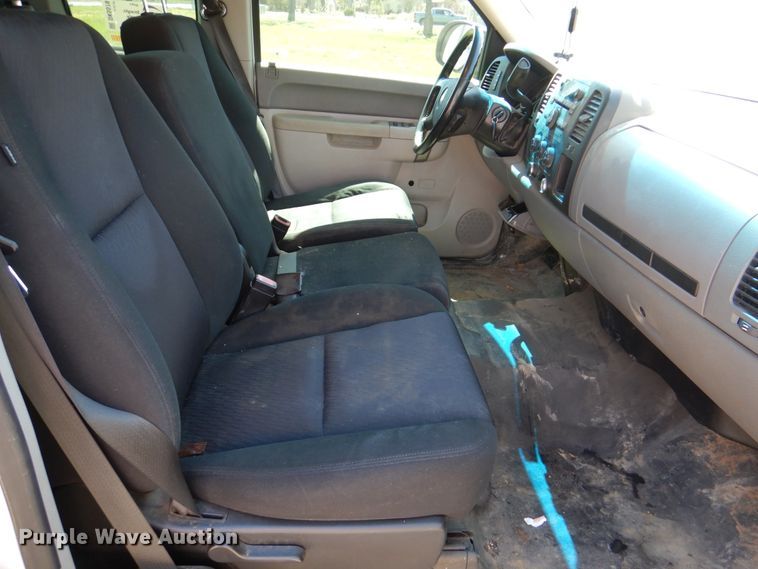 image for item DK5578 2010 Chevrolet Silverado 1500  Ext. Cab pickup truck