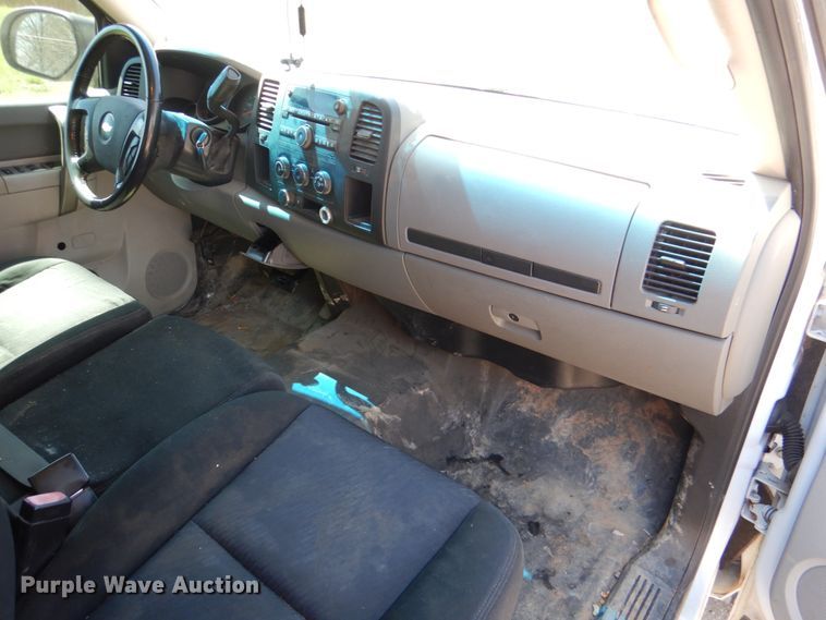 image for item DK5578 2010 Chevrolet Silverado 1500  Ext. Cab pickup truck