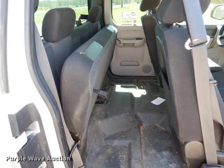 image for item DK5578 2010 Chevrolet Silverado 1500  Ext. Cab pickup truck