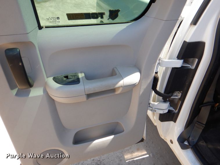 image for item DK5578 2010 Chevrolet Silverado 1500  Ext. Cab pickup truck