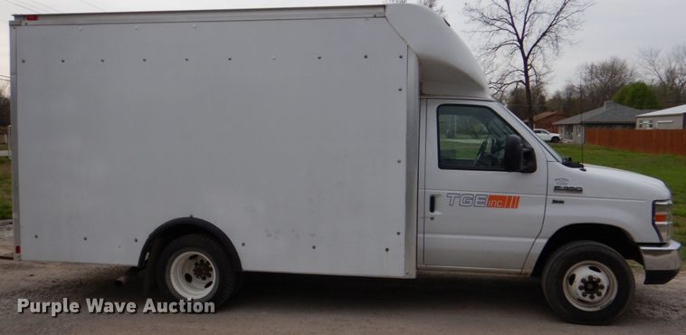 image for item DK5579 2012 Ford E350 Super Duty  box truck
