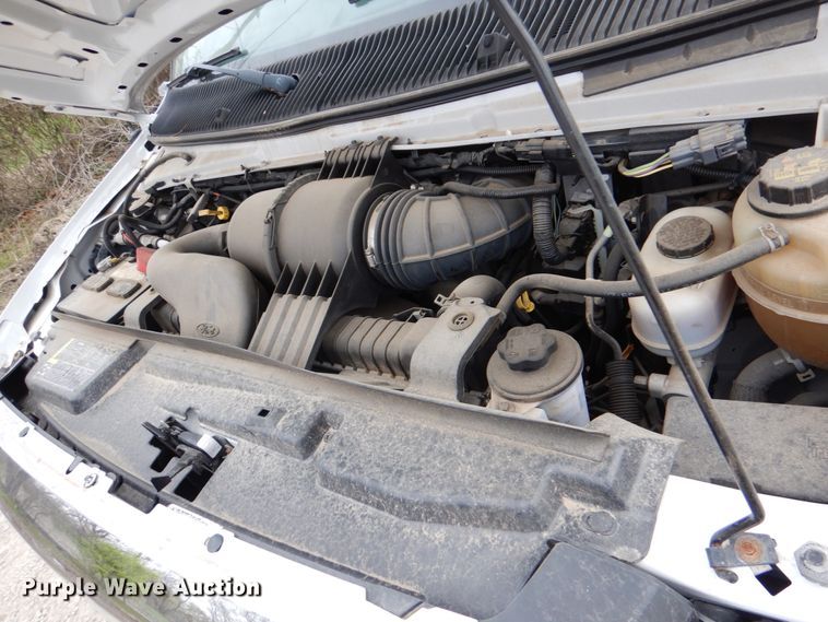 image for item DK5579 2012 Ford E350 Super Duty  box truck