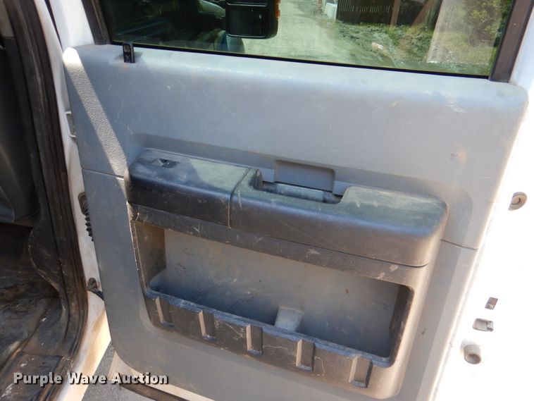 image for item DK5584 2014 Ford F450 Super Duty XL  Crew Cab flatbed truck