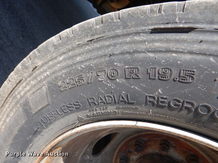 image for item DK5584 2014 Ford F450 Super Duty XL  Crew Cab flatbed truck