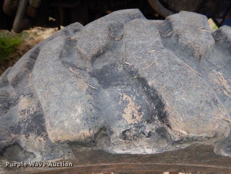 image for item DK5588 New Holland TC30  tractor