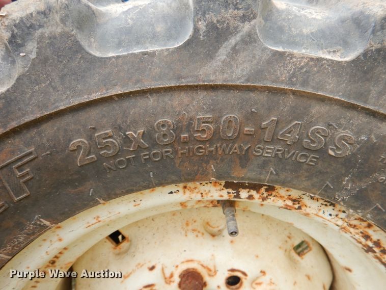 image for item DK5588 New Holland TC30  tractor