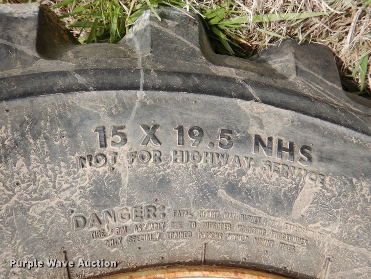 image for item DK5588 New Holland TC30  tractor