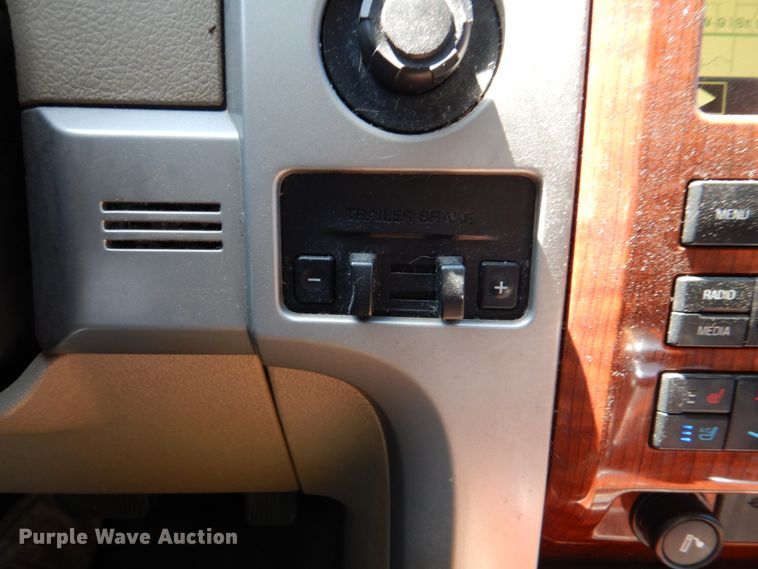 image for item DK5607 2010 Ford F150 Lariat  SuperCrew pickup truck