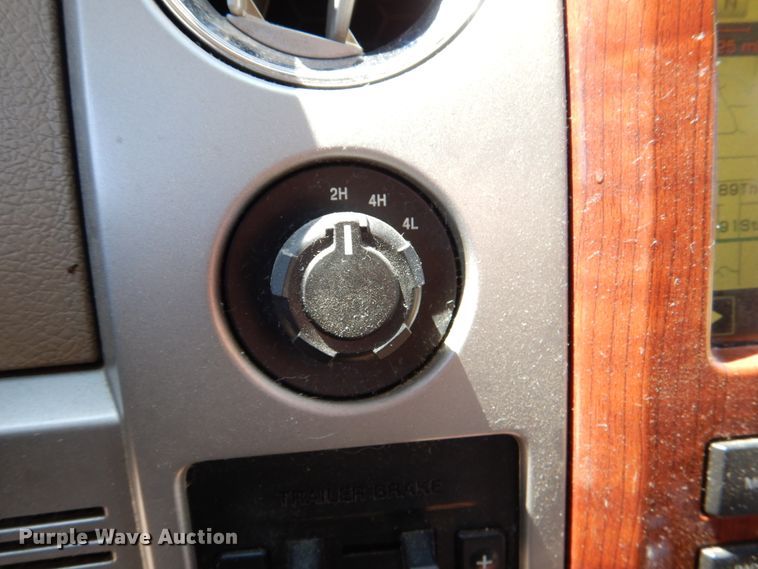 image for item DK5607 2010 Ford F150 Lariat  SuperCrew pickup truck