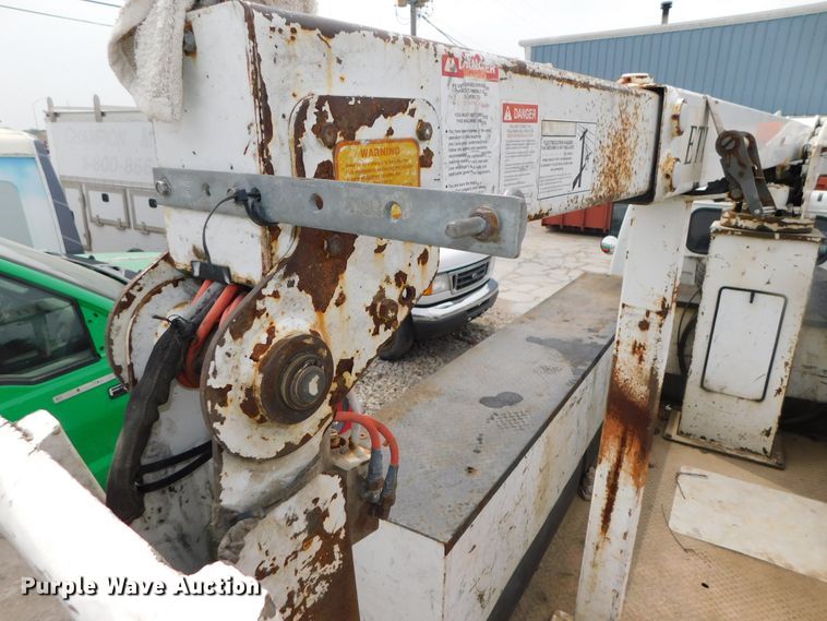 image for item DK8530 2002 ETI  bucket truck bed