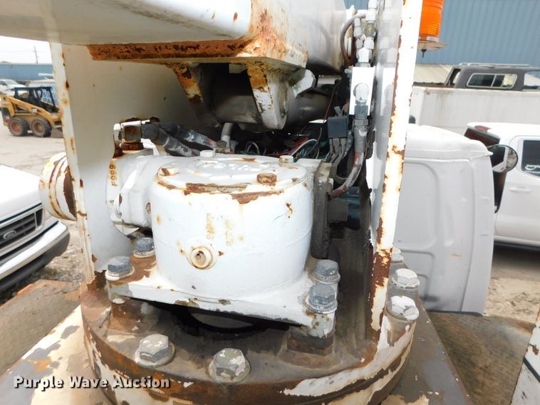 image for item DK8530 2002 ETI  bucket truck bed