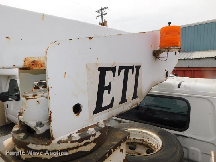 image for item DK8530 2002 ETI  bucket truck bed