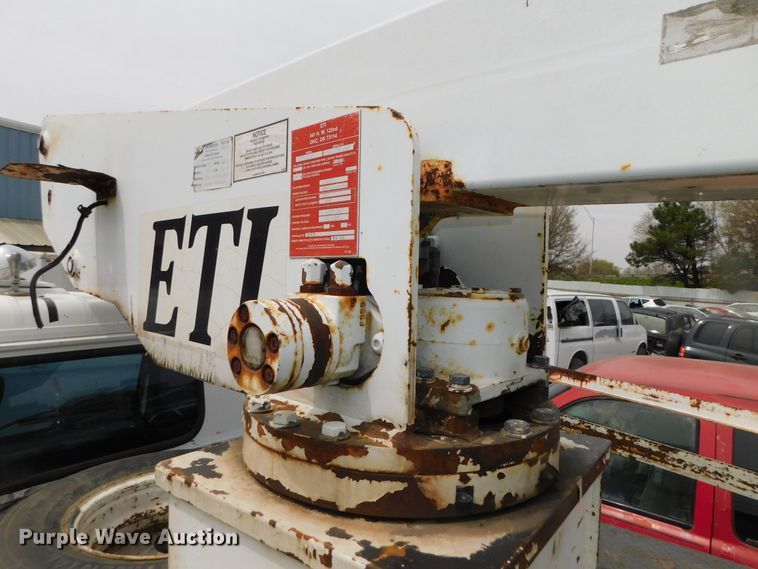 image for item DK8530 2002 ETI  bucket truck bed