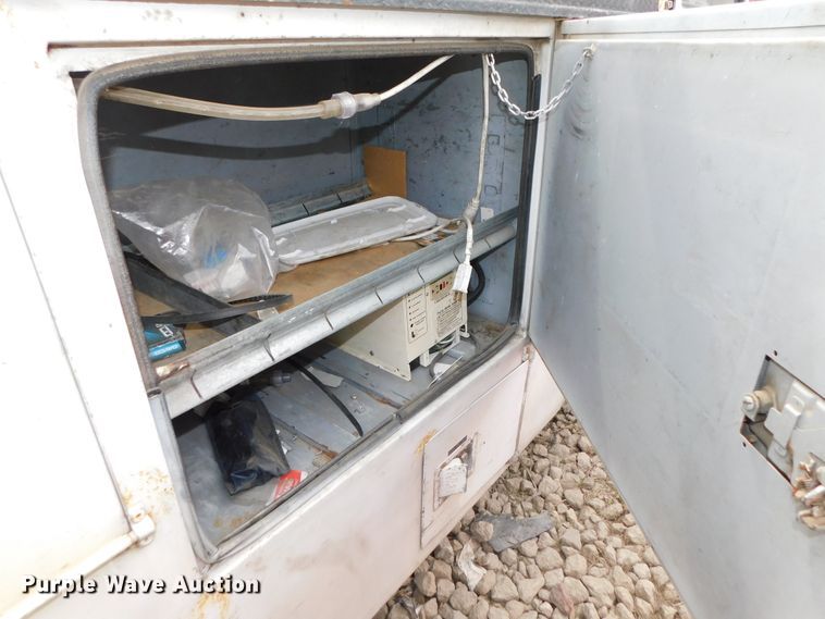 image for item DK8530 2002 ETI  bucket truck bed