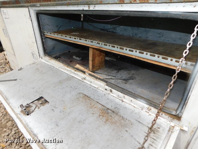 image for item DK8530 2002 ETI  bucket truck bed