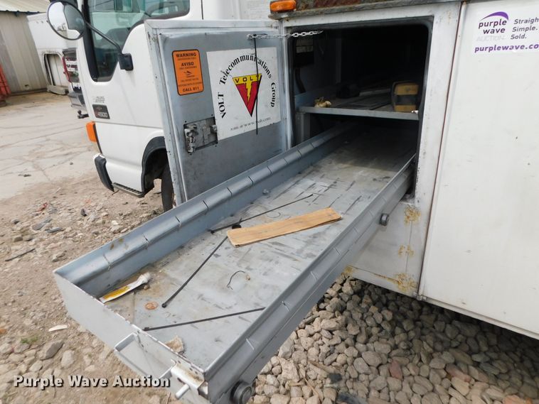 image for item DK8530 2002 ETI  bucket truck bed