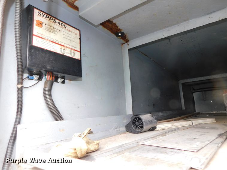 image for item DK8530 2002 ETI  bucket truck bed