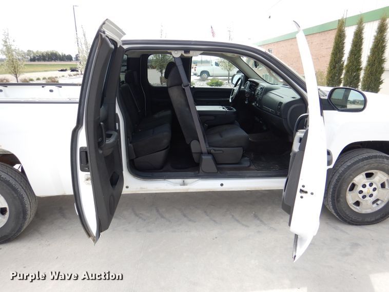 image for item DL2917 2012 Chevrolet Silverado 1500  Ext. Cab pickup truck