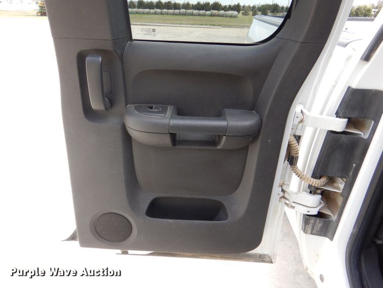 image for item DL2917 2012 Chevrolet Silverado 1500  Ext. Cab pickup truck